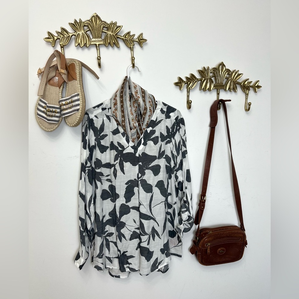Rayon blend abstract nature print tunic Xl
